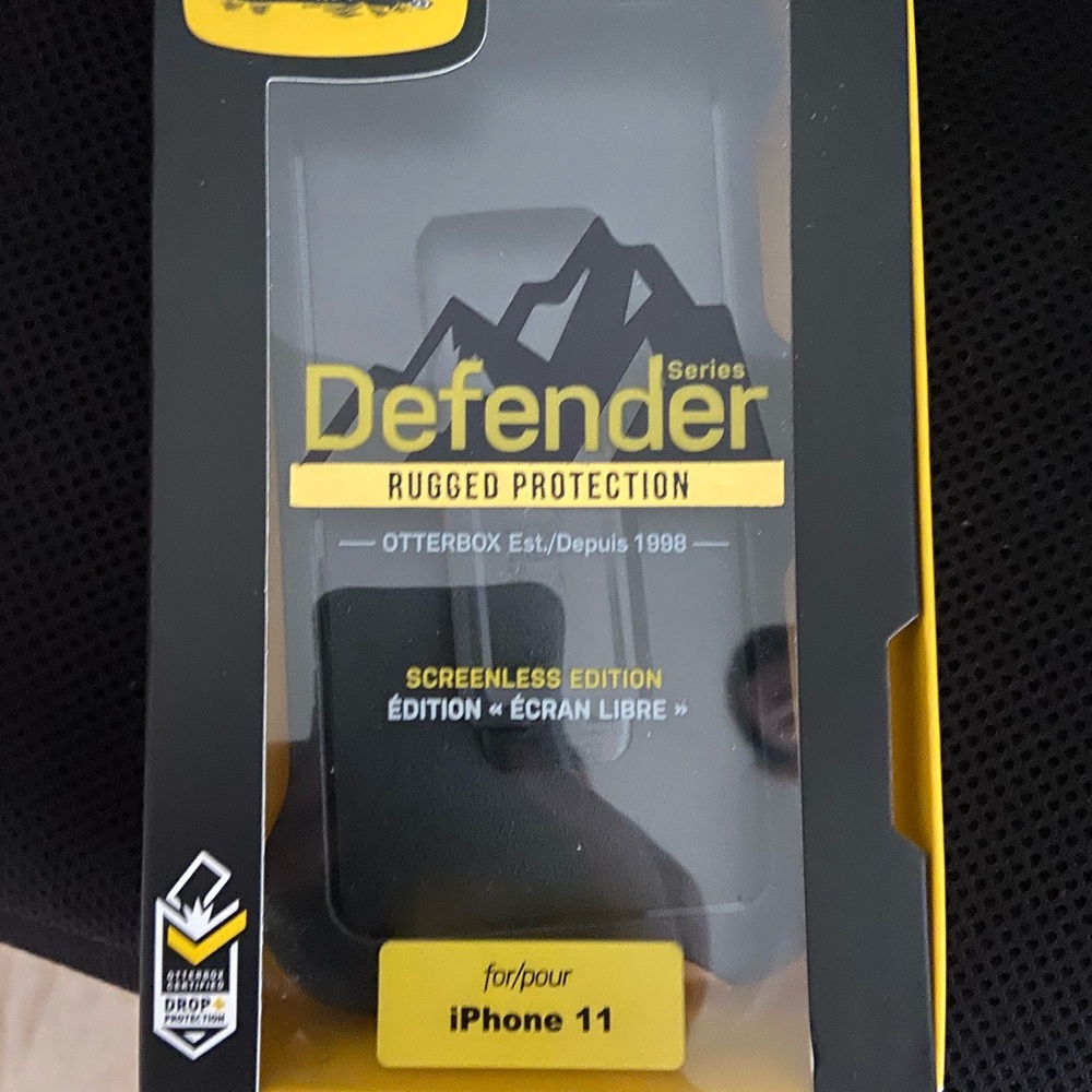 Otter box  I phone 11 hustler only new